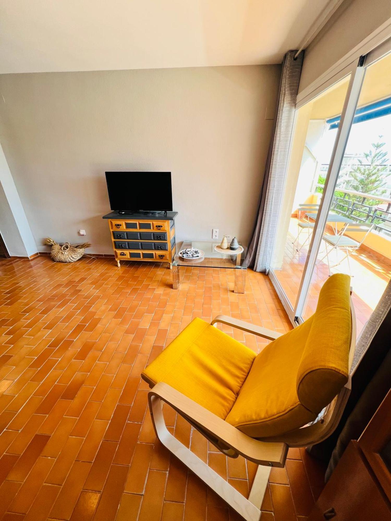 Torremolinos Carihuela Nucleo Cristal Apartment Exterior photo